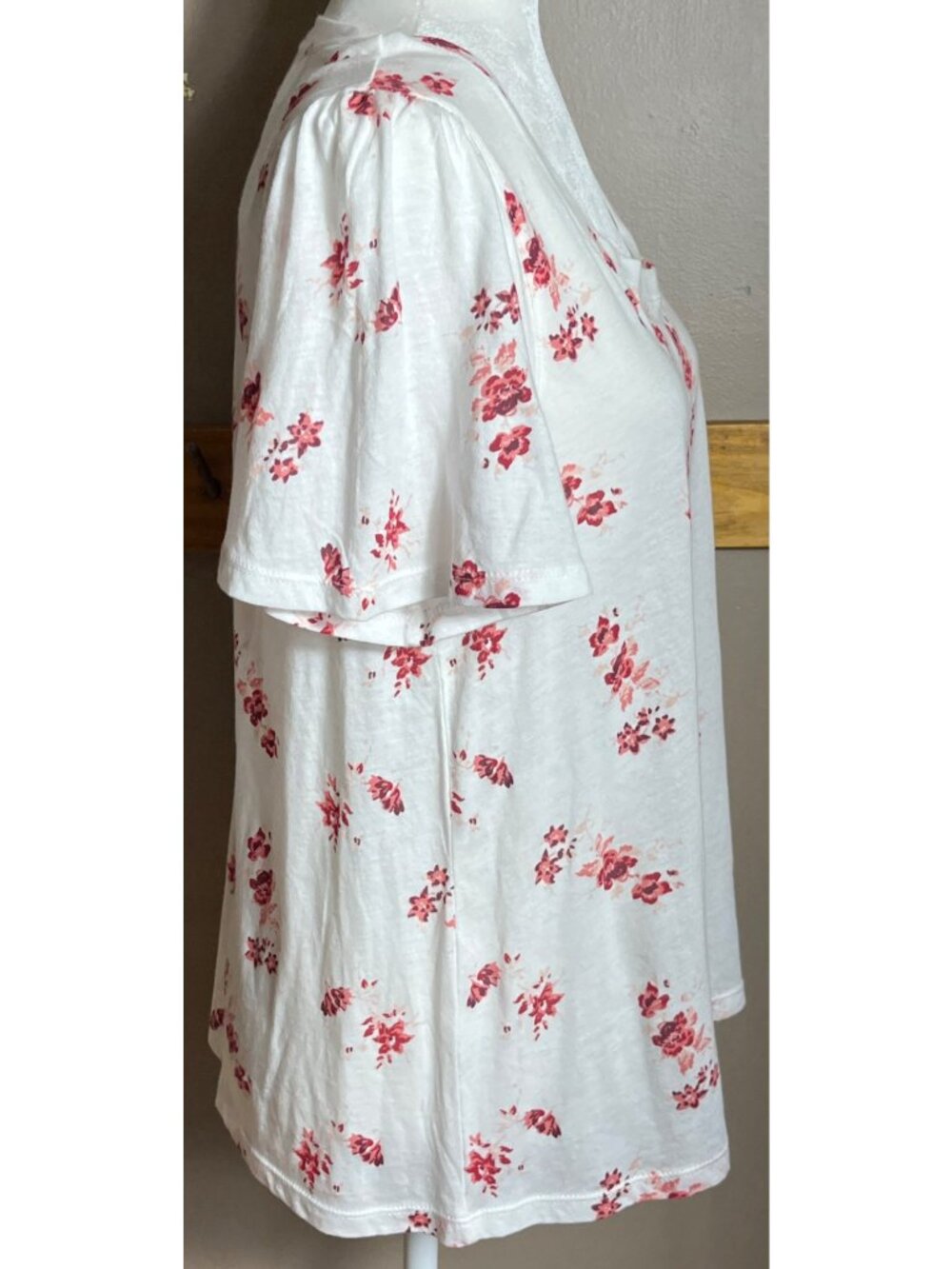 Lucky Brand Top White Floral Tshirt Flutter Sleeve Cottagecore Fairycore Wom M - Picture 7 of 7